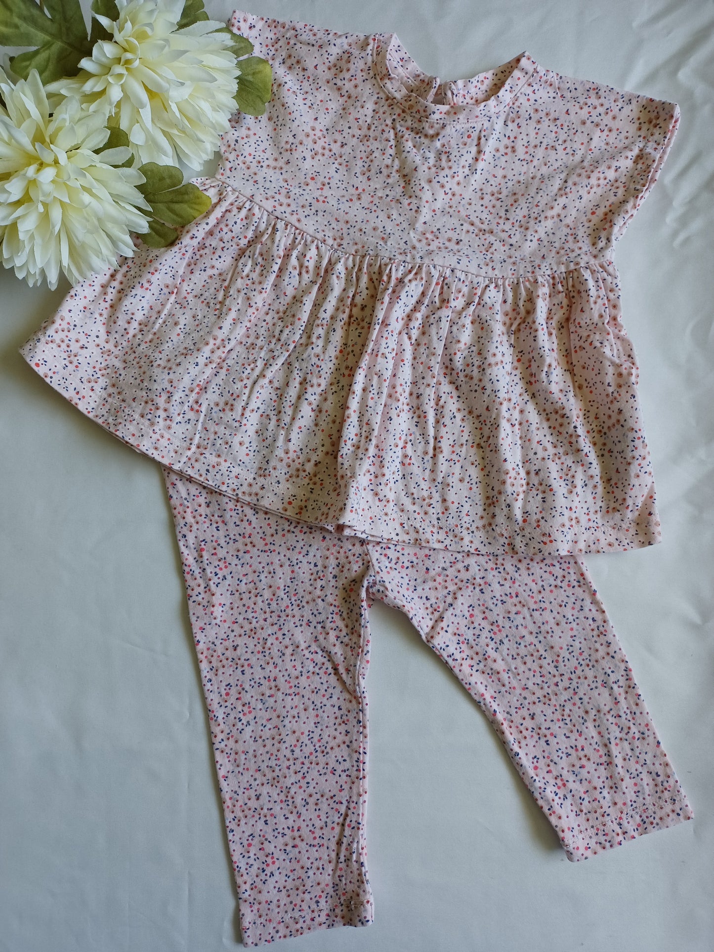 Ensemble Baby Gap 6-12 mois