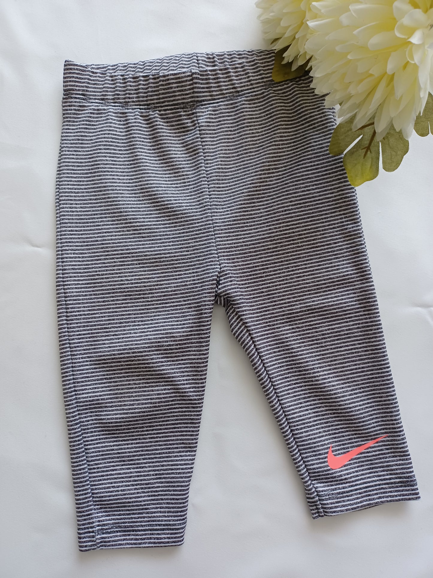 Leggings court Nike 24 mois